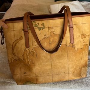 Alviero Martini tote
